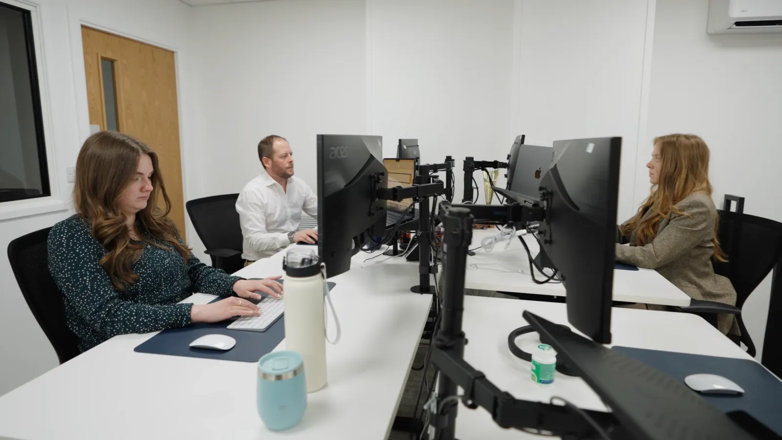 The World Products team monitoring brands' listings, sellers and buy box across dual screens